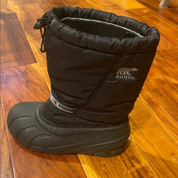 Sorel Black Winter Boots boys size 3 - Picture 2 of 3